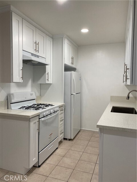 Building Photo - 4721 Kester Ave