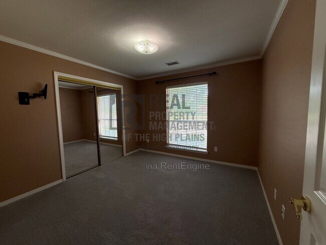 Building Photo - 4407 Van Winkle Dr