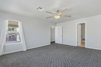 Building Photo - Updated 3-Bed Condo with Scenic Views & Cozy Fireplace