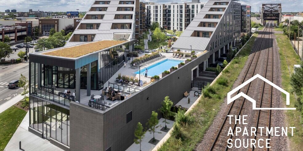 Building Photo - 2155 N Elston Ave