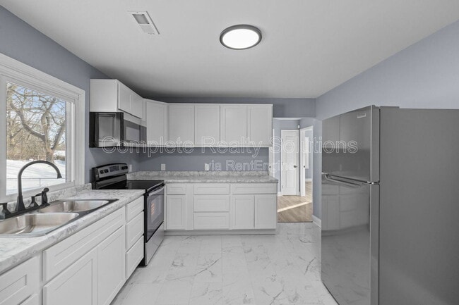 Building Photo - 9722 Lorna Ln