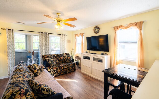 Building Photo - 1460 Blue Tree Ct