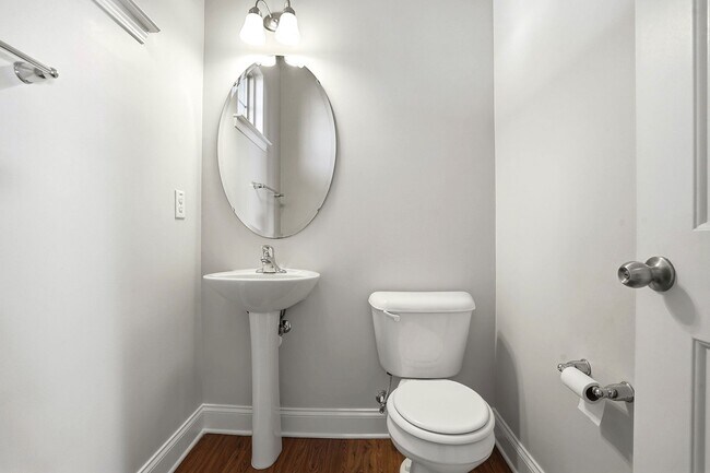 Building Photo - BEAUTIFUL single-Family home with $500 towards first month's rent- 2-Car Garage | Community Pool ...