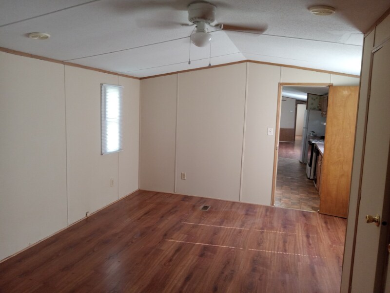 Building Photo - 100 Windsong Ln