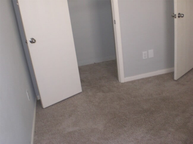 Building Photo - 5742 Saluda Creek Ln