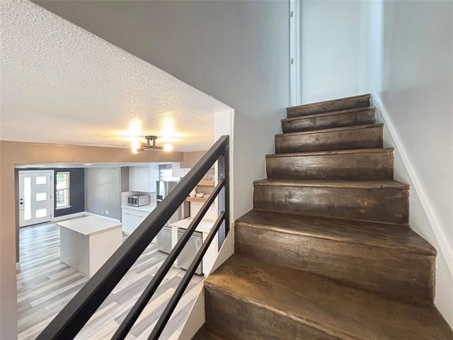 Building Photo - 2104 Madera St