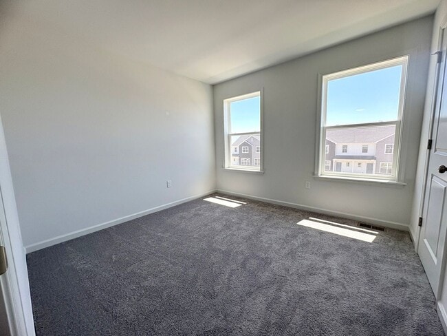 Building Photo - 59 N Conifer Dr