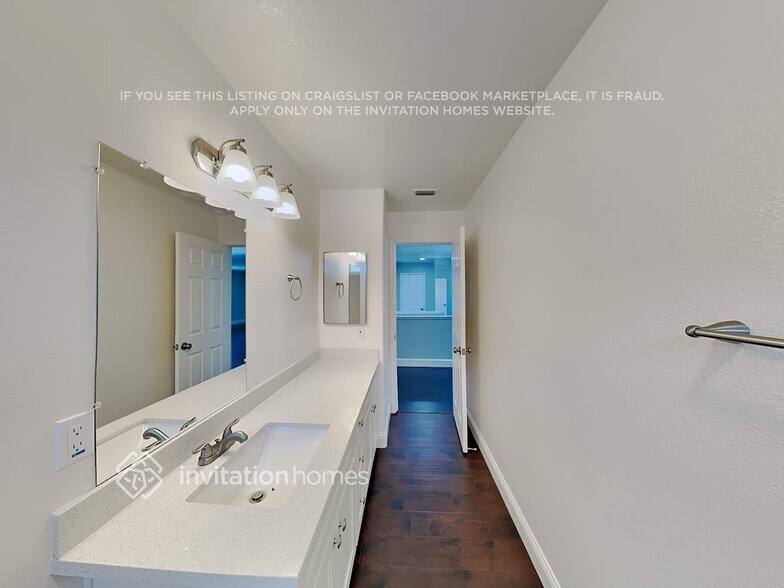 Building Photo - 5908 Deepdale Way