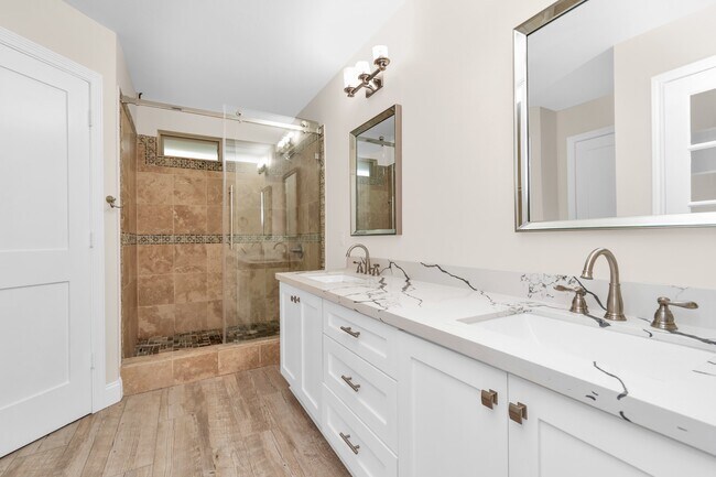 Building Photo - 3523 Colleen Woods Cir