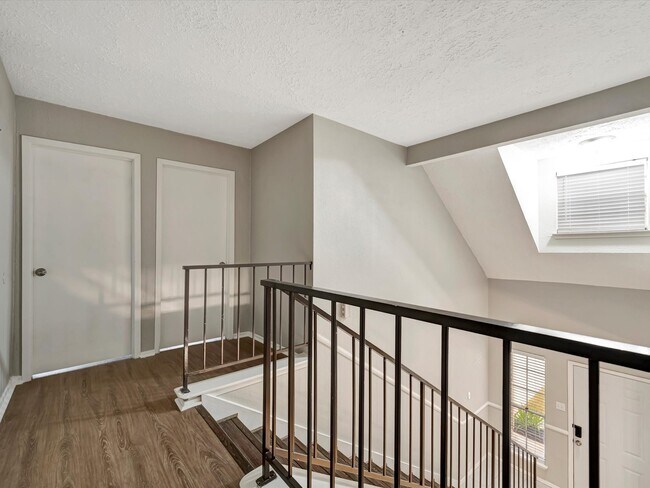 Building Photo - 2312 Meade Ct