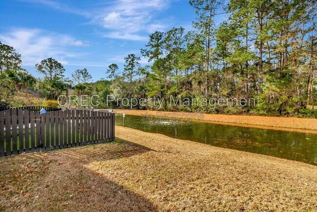 Building Photo - 147 Palm Cove Way