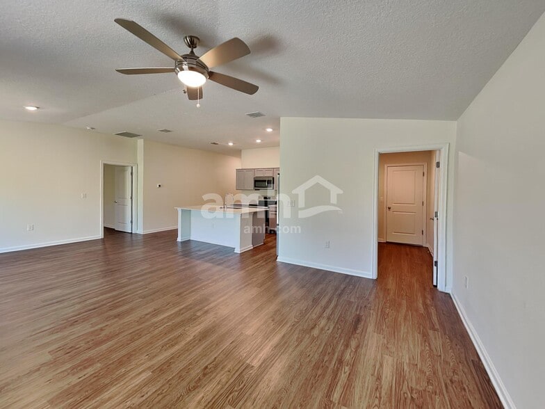 Building Photo - 4353 Seven Canyons Dr