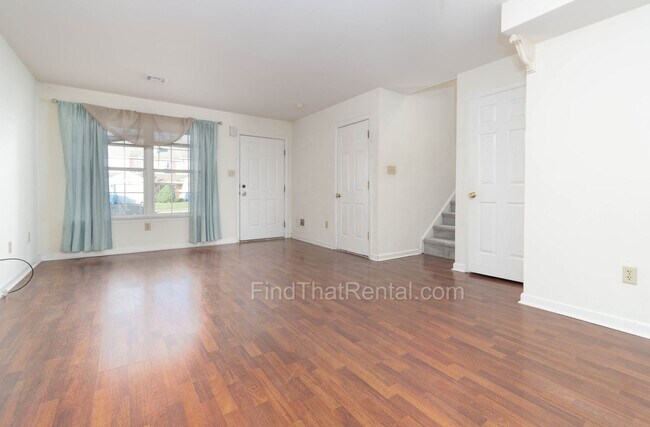 Building Photo - Modern 3BR 2.5BA w/ 1st Floor Master, Garage, Walk-in Closets near AWC Carlisle Barracks