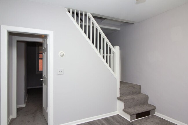 Building Photo - 3616 Paine St