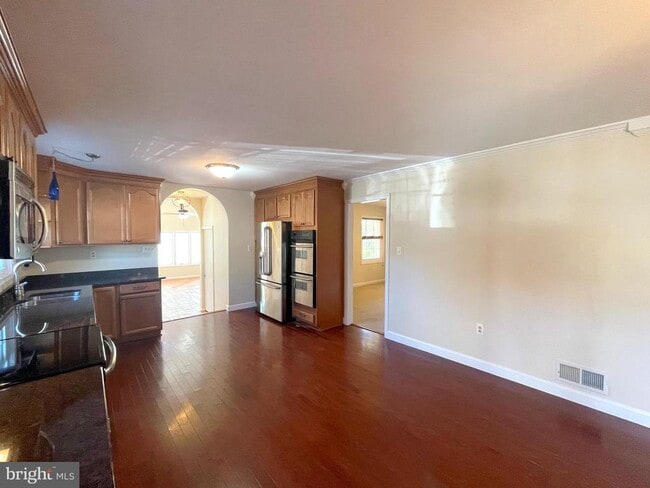 Building Photo - 11717 Rivershore Dr