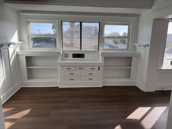 Beautiful Built-Ins - 2030 6th Ave