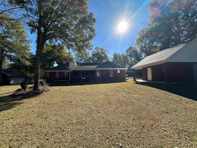 Building Photo - Enterprise Country Club!  Short Term Renta...
