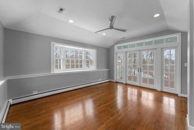 Building Photo - 3207 Circle Hill Rd