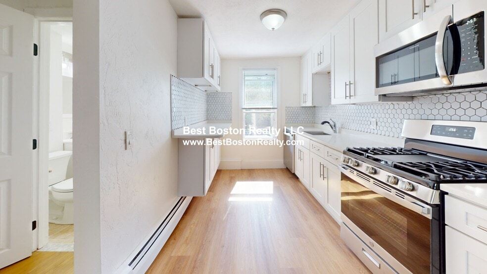 Primary Photo - 296A Broadway