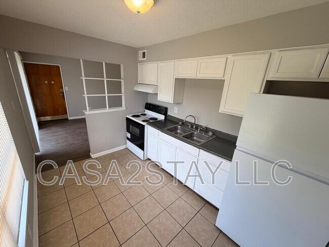 Building Photo - 5104 Malibu Ct