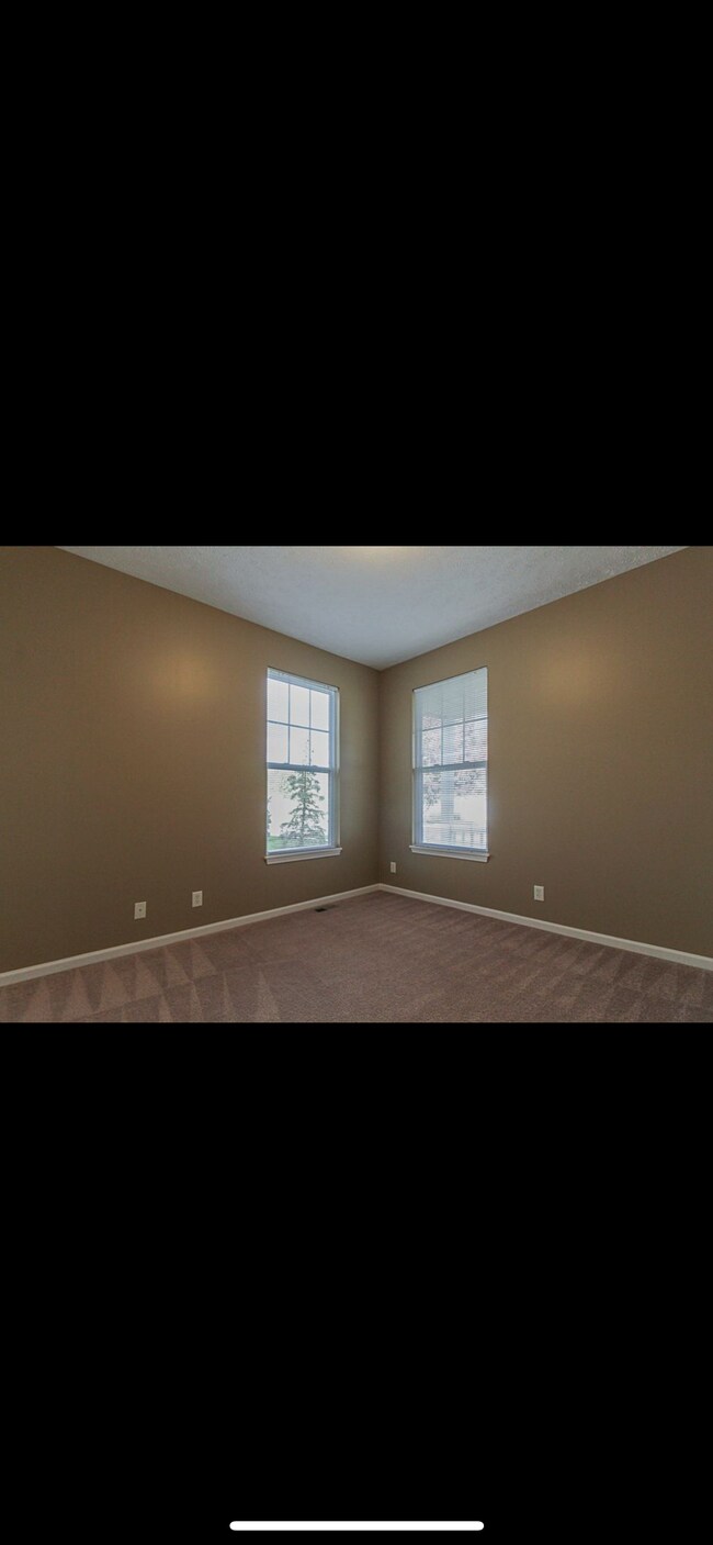 Building Photo - 5523 Sandhutton Ct