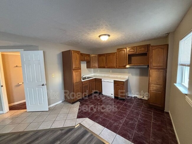 Building Photo - 1907 Finley St