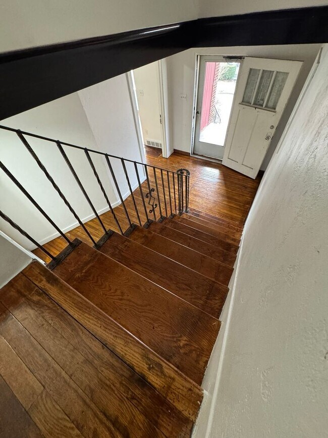 Building Photo - 1415 Freemont St