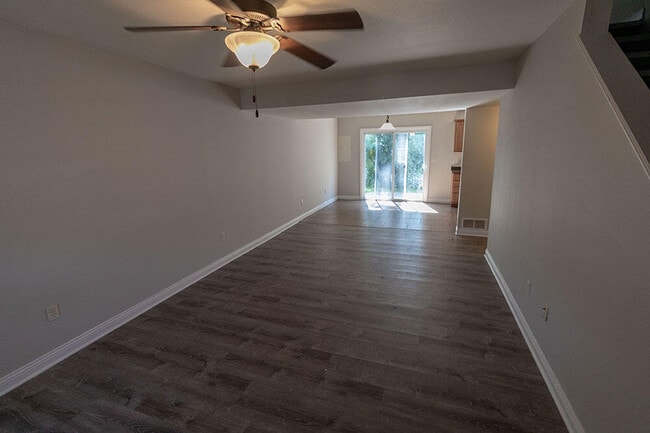 Building Photo - 4700 Dehaven Dr