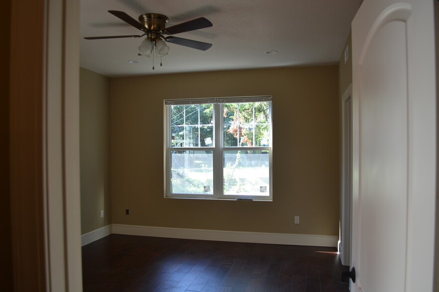 Bedroom - 1609 W 4th St