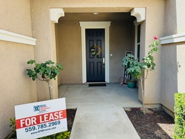 Building Photo - $2,695 Shepherd & DeWolf, 3 Bed - Harlan R...