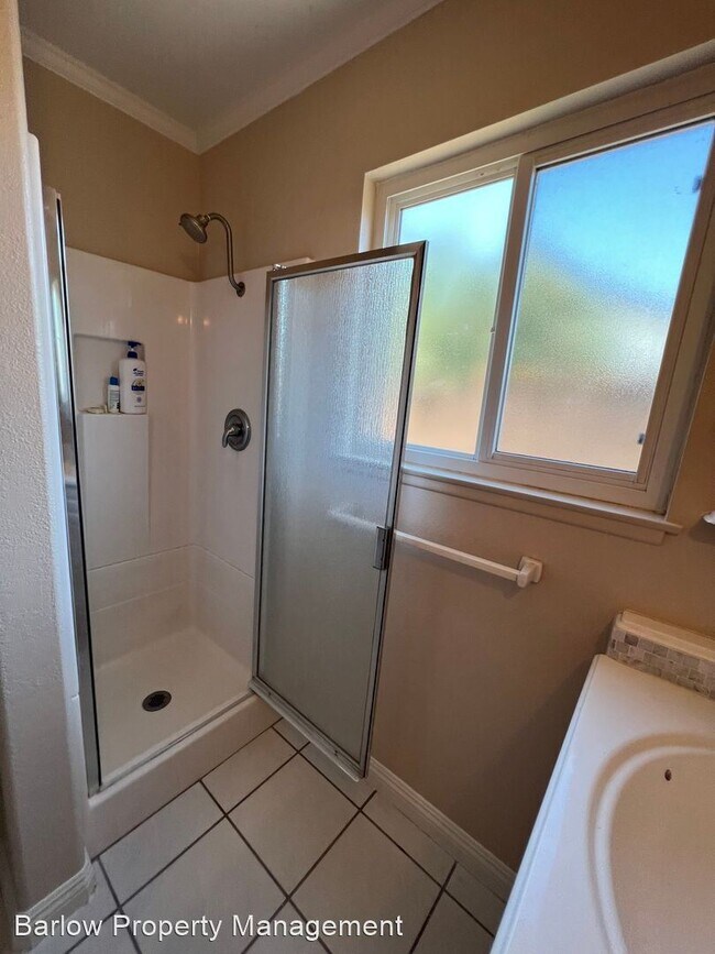 Building Photo - 5 br, 2.5 bath House - 2030 Marco Drive