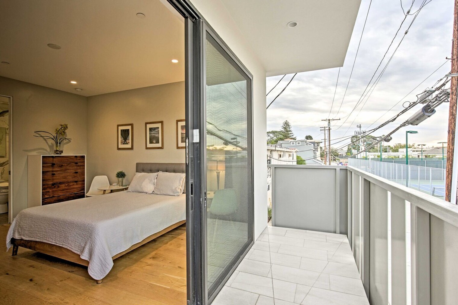 Building Photo - 1010 5th St