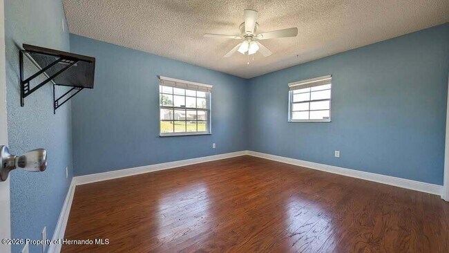 Building Photo - 122 Galiano Ct