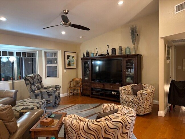 Building Photo - Welcome to this stunning 2-bedroom, 2-bathroom home, in Leisure World a 45+ Active Adult Resort C...