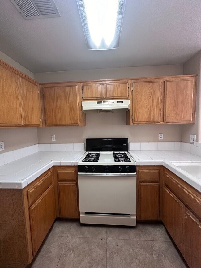 Building Photo - 4404 Pebble Creek Dr