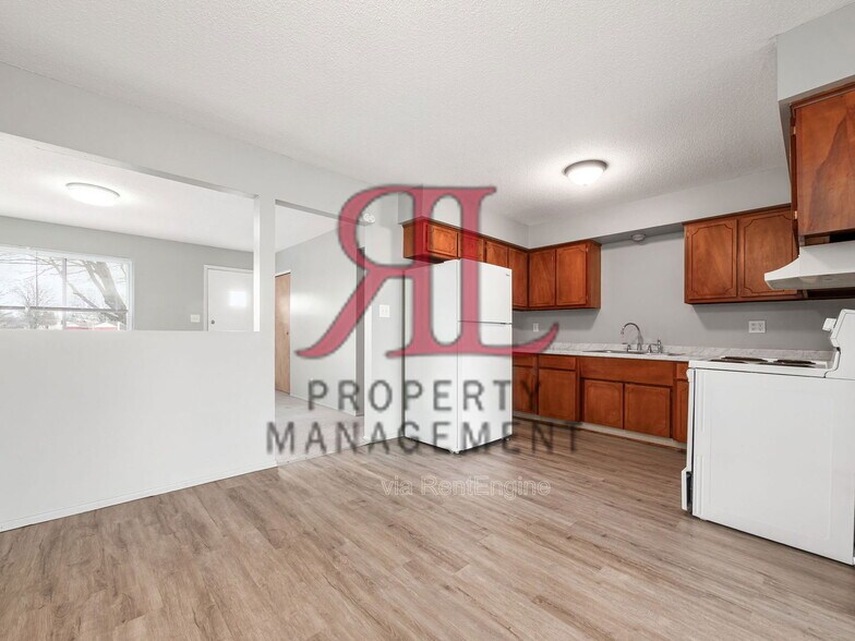 Building Photo - 5008 Carbondale Dr