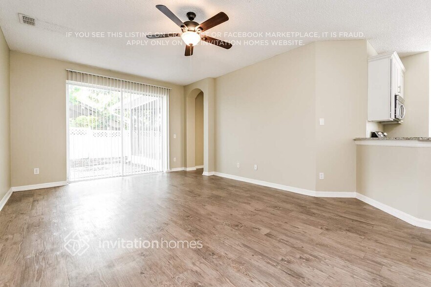 Building Photo - 537 Hampshire Ln