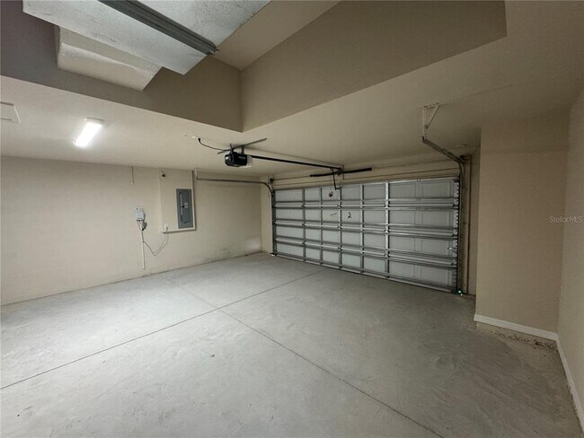 Building Photo - 6344 N Matheson Dr