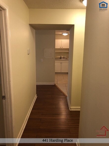 Building Photo - 441 Harding Pl