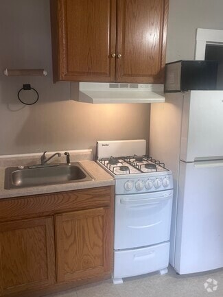 Building Photo - 208 Stutsman St
