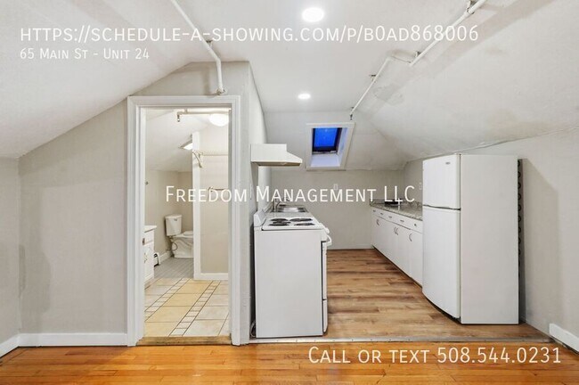 Building Photo - 65 Main St