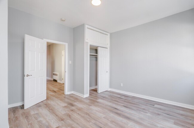 Building Photo - 86 W 27th St