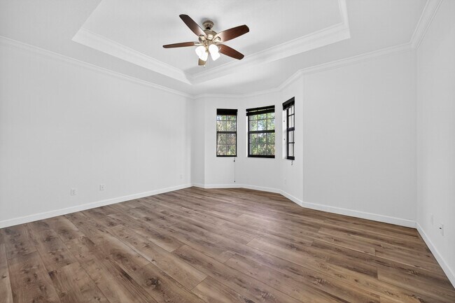 Building Photo - 10384 Wellington Parc Dr