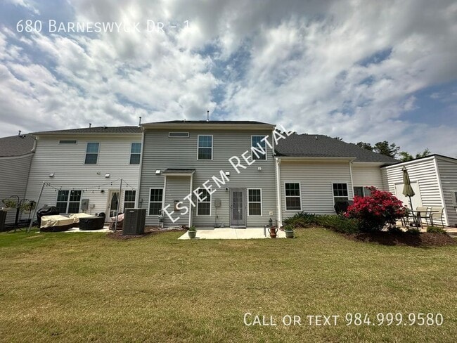 Building Photo - 680 Barneswyck Dr