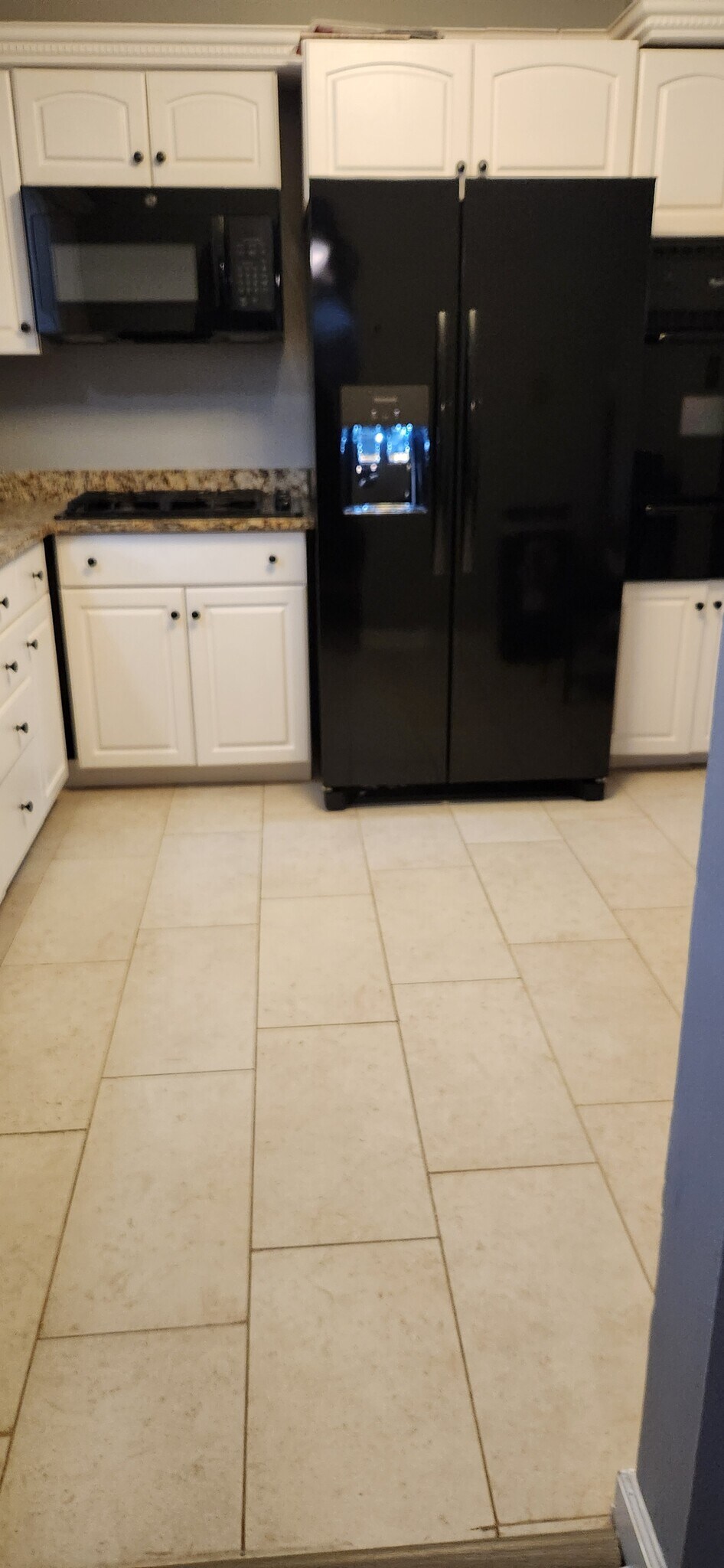 Building Photo - 948 White Oak Dr