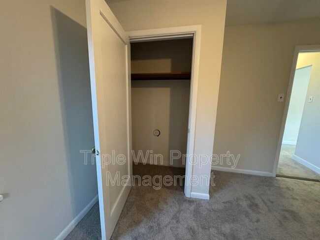 Building Photo - 6403 Inlet Ct