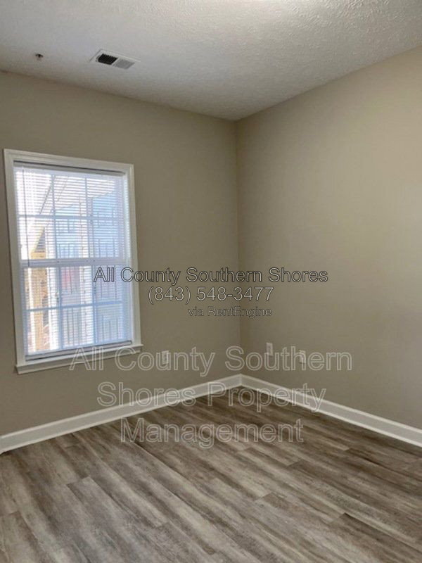 Building Photo - 113 Ashley Park Dr