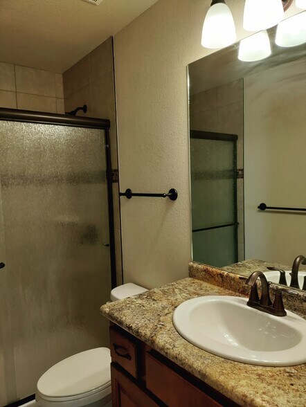 Building Photo - 2310 Cliffmoor Ln