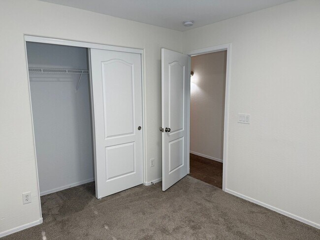 Building Photo - 3922 N Creosote Ct