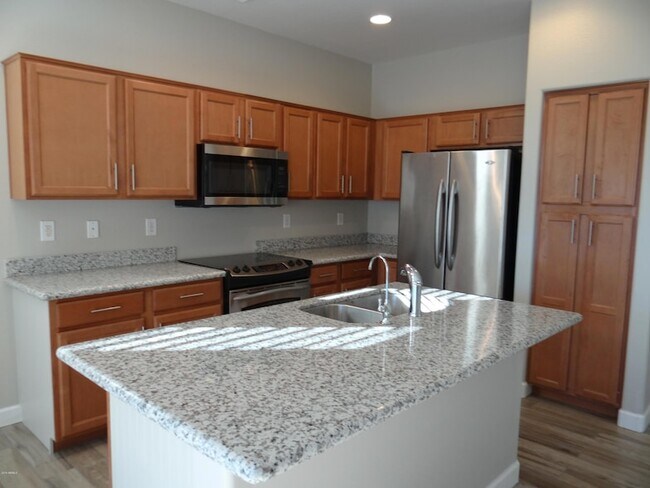 Building Photo - 10331 W Carlota Ln